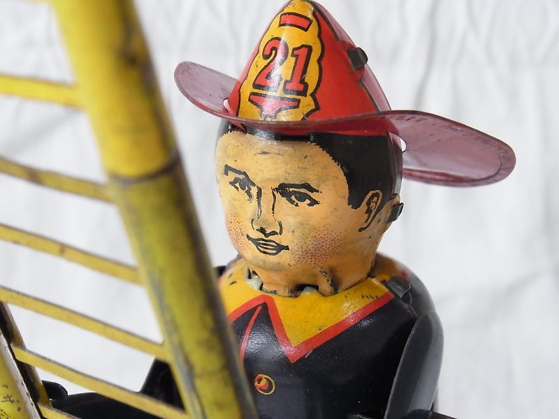 画像: 【動画有り】【希少品】ブリキの消防士 1930年代製 箱付き（LOUIS MARX・英国）
