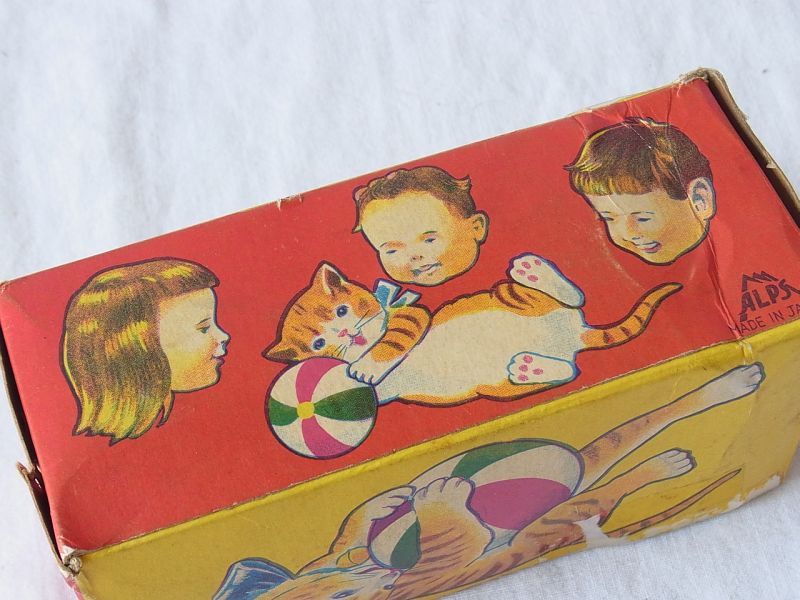 画像: 【バーゲン】【動画有り】球で遊ぶ猫 １９５０年代　アルプス 日本製　箱付き