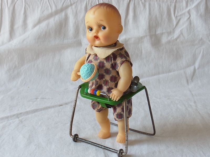 画像: 【バーゲン】【動画有り】歩行器で歩く赤ちゃん １９５０年代　日本製